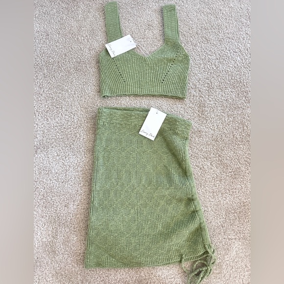 emory park Dresses & Skirts - Emory Park green knitted set